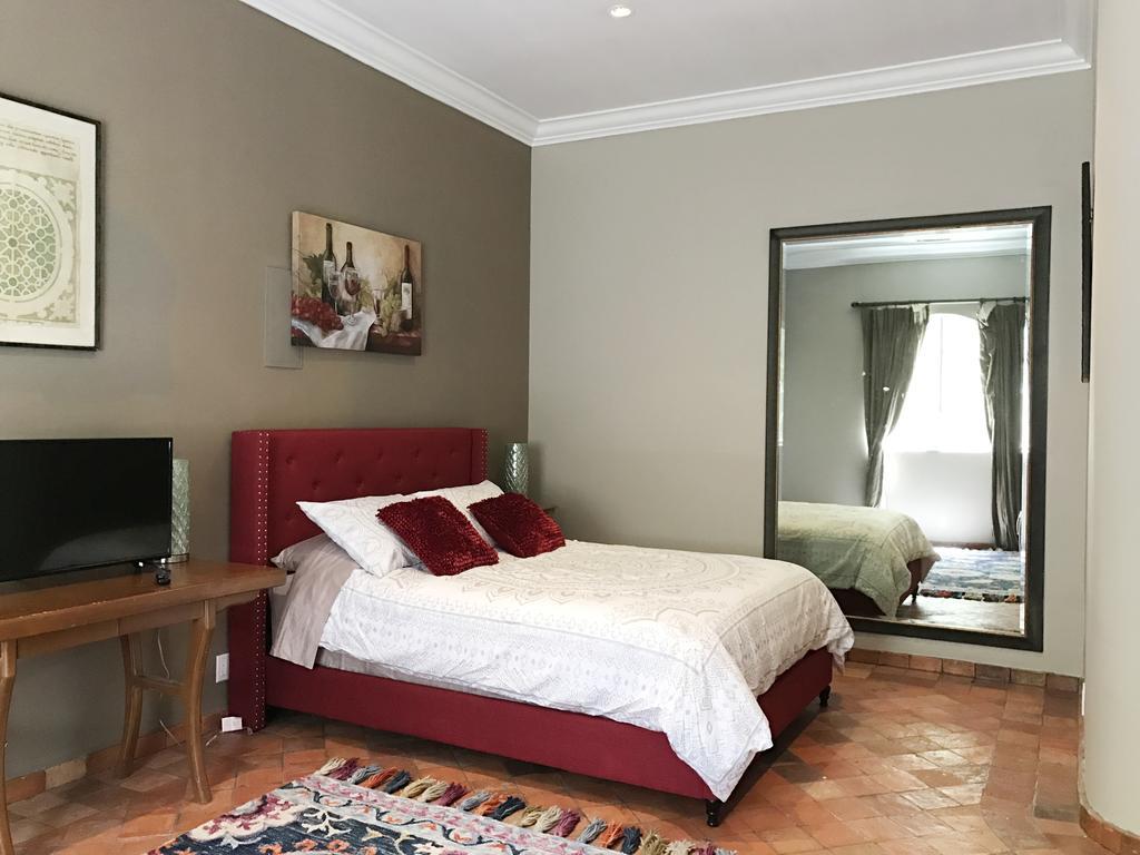 Beverly Hills Spanish Bed & Breakfast